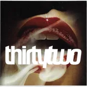 32 T32M STICKER LIPS