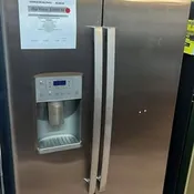 GE 25.1 CU FT SIDE BY SIDE REFRIGERATOR