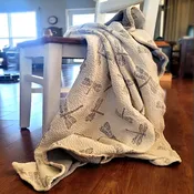Dragonfly Organic Cotton Reversible Matelasse Blanket