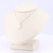 Akoya Pearl Pendant, 7mm Pearl in 14K White Gold, 18 inch Chain