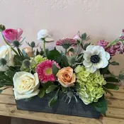 WOODEN PLANTER ARRANGEMENT