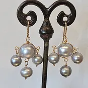 Triple Pearl earrings