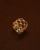 14k Gold Ring w/ Diamond / size: 7