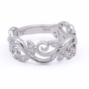 14k. Leaf & Vine Diamond Ring