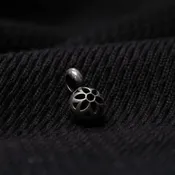 GOOD ART HLYWD Rosette Oyster Pendant