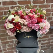 Love Box - Buzzy Bee Flowers