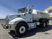 2019 PETERBILT 348