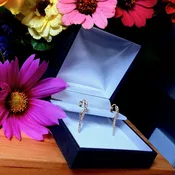 14K YELLOW GOLD ICICLE EARRINGS WITH ROUND BRILLIANT CUT DIAMONDS — Owen Jewelry Design