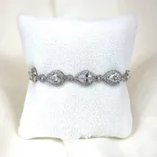Classic Teardrop Bracelet style no. B142