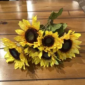 (1/3) Bunch of 6 Sunflowers