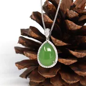 14K Gold Genuine Green Jade Tear Drop Pendant Necklace With Diamond