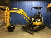 2023 Kato 30V5 Mini Excavator – 7,084 lb | Hydraulic Thumb | 3 Quick Coupler Buckets