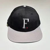 FAMILIA F. HAT - BLACK/GREY