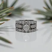 18K/14K 3-Band Wedding Set with Round Diamond Center Stone