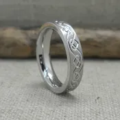 4 mm Celtic Heart Wedding Ring in Cobalt Chrome — Unique Celtic Wedding Rings