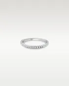 10k White Gold Diamond Line Ring