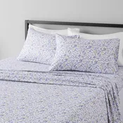 Amazon Basics Lightweight Breathable Super Soft Easy Care Microfiber 4-Piece Bed Sheet Set, Wrinkle Resistant with 14-Inch Deep Pockets, Queen, Blue Floral, Printed