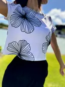 帰ってきました！ハイビスカスTシャツブラック