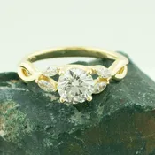 18kt Crossover Ring