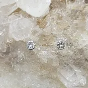 14K White Gold Diamond Earrings .08DTW