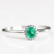 0.18 CT Emerald & Diamond 14KW Ring