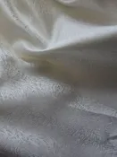 Silk Brocade-Chrysan­themum