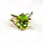 Ladies 14Kt Peridot and Diamond Ring — Van Dell Jewelers