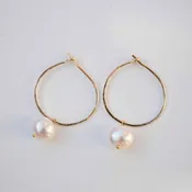Freshwater pearl hoop earrings