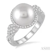 10 MM Cultured Pearl and 3/8 Ctw Round Cut Diamond Ring in 14K White Gold