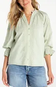 3/4 SLEEVE BUTTON FRONT WOVEN TOP