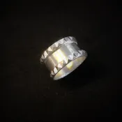 Silver Ring w Pyramids