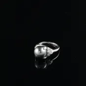 11mm Tahitian Black Pearl set in Platinum Diamond Mounting — Trésor