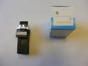 A30SN3R20B, 3 Position Knob Operated Spring Return Selector Switch
