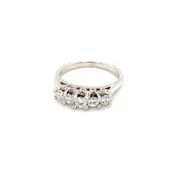 Ladies 5 Diamond Band