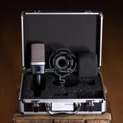 AKG C214 Diaphragm Recording Microphone