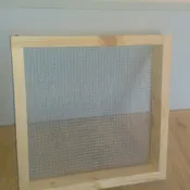 Large 12″x 12″ double meshed screen