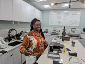 In-house Finishing | Eye Promise Optical