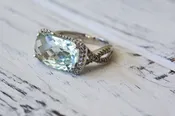 14k white gold diamond ring with green Amethyst