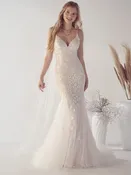 Amanda – Lace Fit and Flare Wedding Dress with Deep V-Neckline – Rebecca Ingram