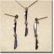 2 Bladed Prop Clear Silver Tone
