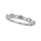 14K WHITE GOLD DIAMOND BAND W901810
