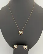 18KT DIAMOND SET PEND 0.18 CT, EARR 0.24 CT