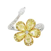 18K Yellow Diamond Flower Ring | Antique & Estate Jewelry | Designs in Gold