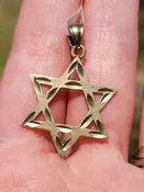 10k 2.4g Star of David charm