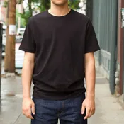2M15 Classic Mid-Century Tee in Deep Black