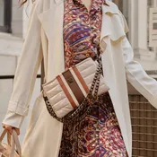 ALMOST FAMOUS BLONDE PATENT WITH STRIPE CROSSBODY