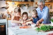 2415 – Parent/Grandparent and Child: Pizza