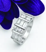 #15584 KWIAT Diamond Ring