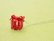3D Present Pendant