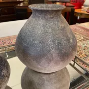 12" Mocha Hombre Design Vase